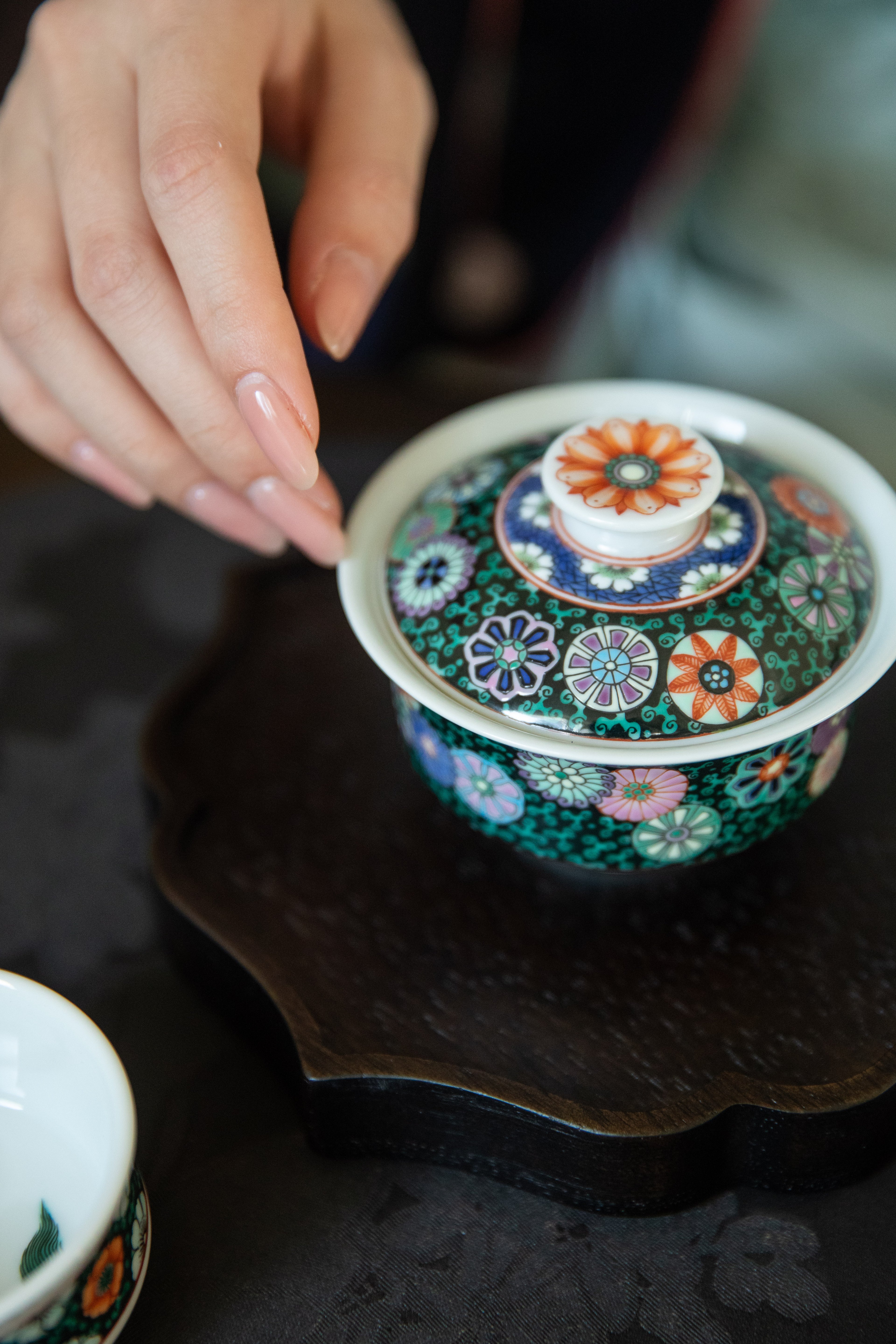 경덕진 고채 명요_고열화풍 고채(古彩) 피구화 개완 세트_玗琪轩_Gaiwan tea set from Jingdezhen Kiln GU YUE HUA FENG