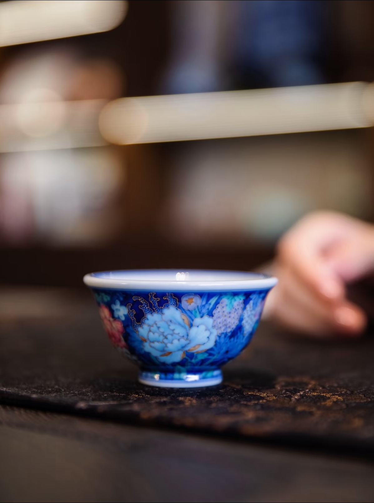 경덕진 두채 명요_우기헌 두채(斗彩) 만화(万花) 압수배(소)_玗琪轩_Master tea cup from Jingdezhen Kiln YU QI XUAN