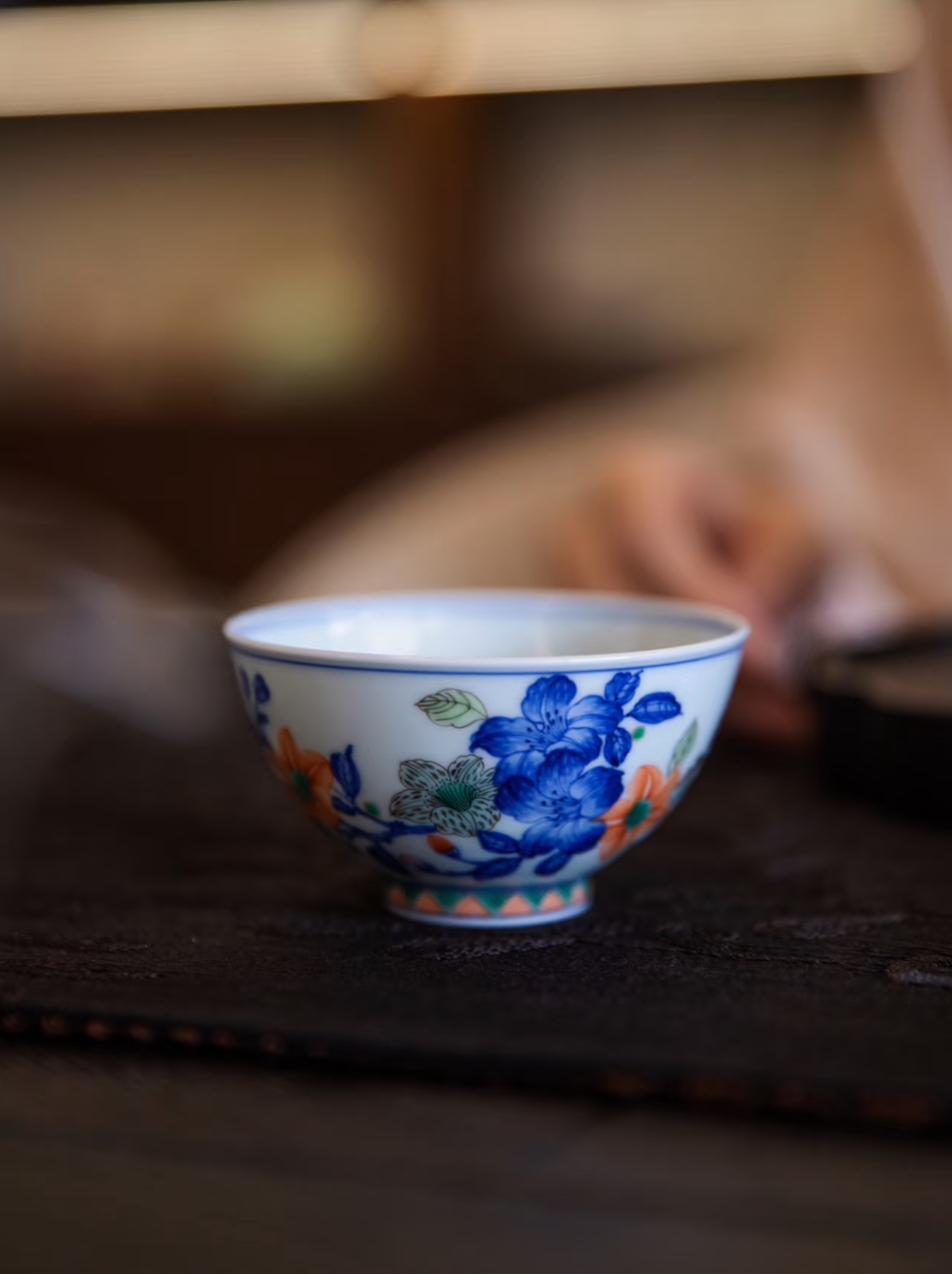 경덕진 고채 명요_고열화풍 고채(古彩) 두견화 주인배_古阅和风_Master tea cup from Jingdezhen Kiln GU YUE HUA FENG