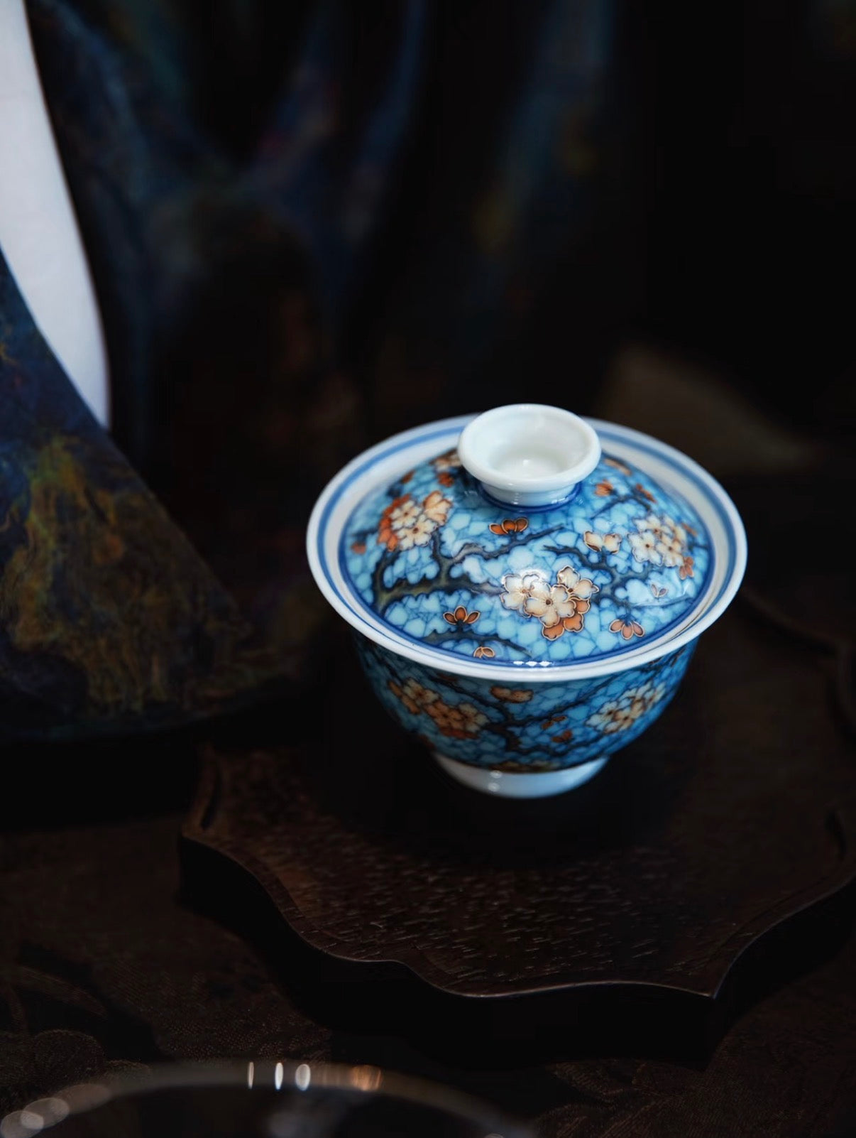 경덕진 두채 명요_우기헌 두채(斗彩) 호수록 빙매(湖水绿冰梅) 개완_玗琪轩_Gaiwan from Jingdezhen Kiln YU QI XUAN