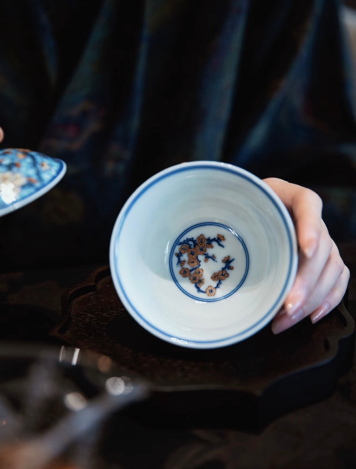 경덕진 두채 명요_우기헌 두채(斗彩) 호수록 빙매(湖水绿冰梅) 개완_玗琪轩_Gaiwan from Jingdezhen Kiln YU QI XUAN