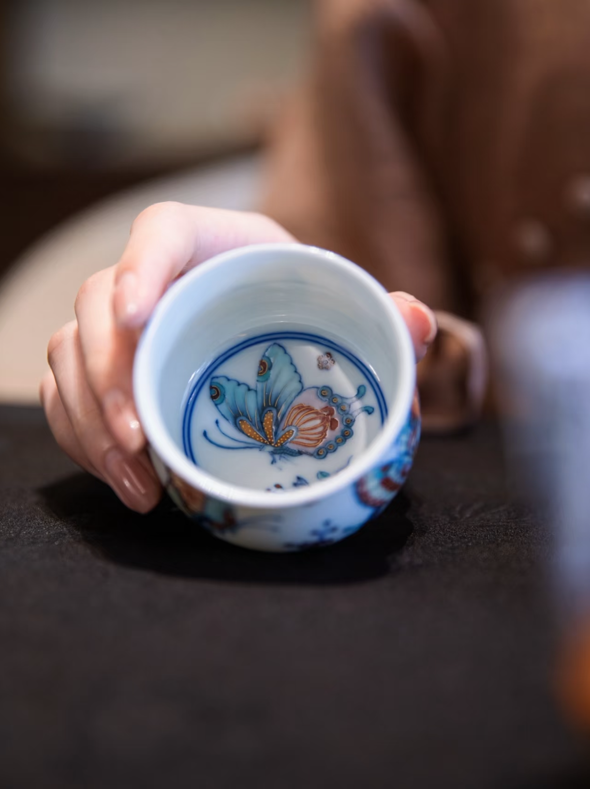 경덕진 두채 명요_우기헌 두채(斗彩) 나비잔_玗琪轩_Master tea cup from Jingdezhen Kiln YU QI XUAN